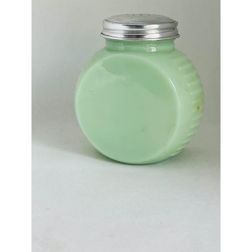 Vintage Art Deco Jadeite Green Glass Tulip Pepper Shaker - Picture 2 of 5